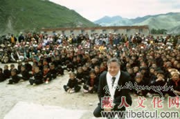 西藏儿童在瑞典参加世界合作友好大会