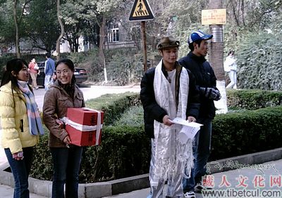 重庆西南大学举办“爱心温暖西藏失学儿童”活动