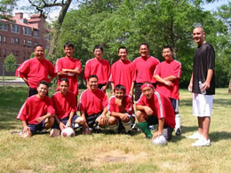 美国西藏裔社区足球比赛在芝加哥举行