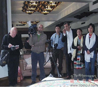 瑞士国家电视台关注尼泊尔藏人社区