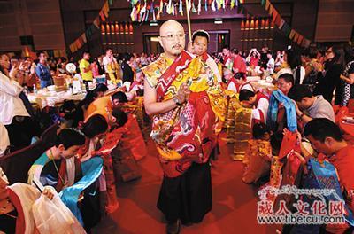 吴达镕(资料图)■回应四川噶陀寺:从未认证白玛奥色为活佛甘孜州民宗