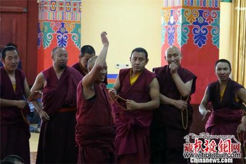 西藏僧人：利寺惠僧的好政策就在我们身边