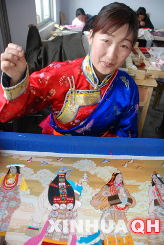 青海贵南藏绣在传承中得到发展