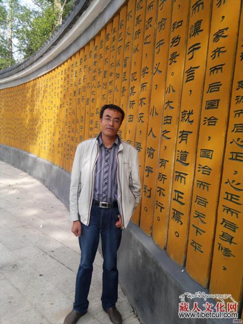 藏族作家王小忠作品获广西《红豆》年度小说奖