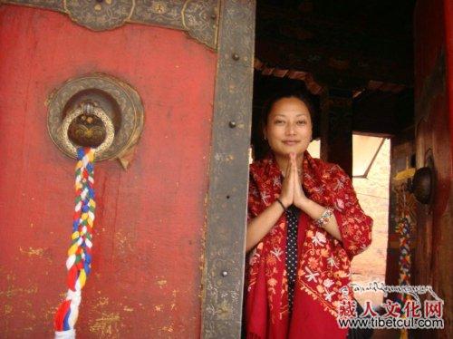 三藏族作家入选作协会员：分别来自四川西藏青海