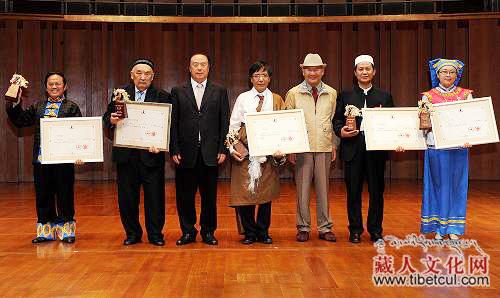 第十届全国少数民族文学创作骏马奖颁奖典礼在京举行