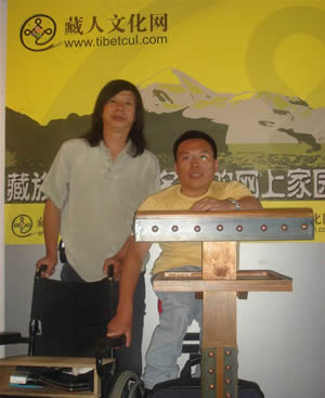 轮椅英雄尹小星做客藏人文化网