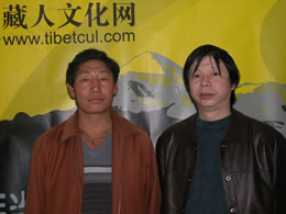 藏族母语诗人、作家群太加做客藏人文化网