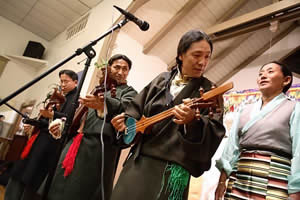 美国伯克利西藏人欢度藏历年
