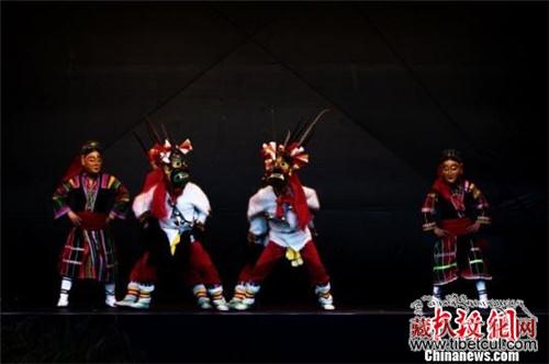 陇南《池哥昼》新西兰出演 民众体验白马藏族民俗
