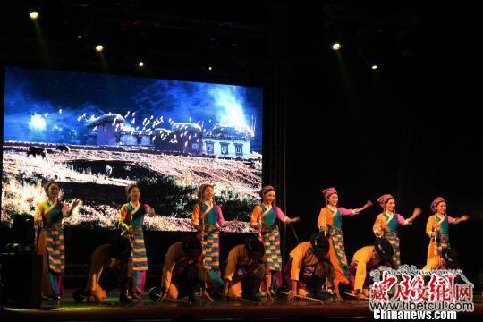 西藏民族歌舞跟随"中国西部文化行"活动走进俄罗斯
