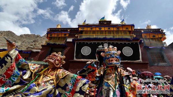 第一届中国西藏旅游文化国际博览会近日在拉萨举行