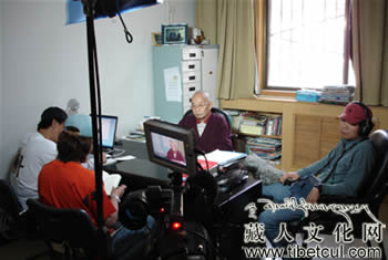 西北民族大学多识教授接受韩国MBC电视台访谈