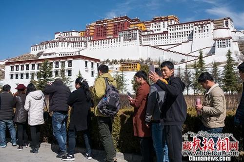 西藏旅游新政促一季度游客接待量增长近五成