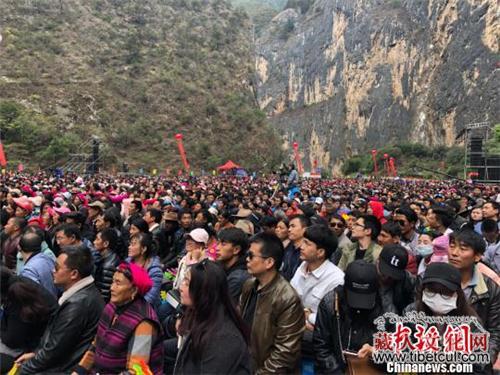 巴拉格宗第三届音乐节启幕 打造藏区旅游文化品牌
