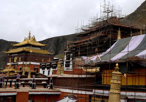 西藏扎什伦布寺加紧维修