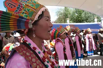 文化遗产日拉萨觉木隆藏戏受欢迎