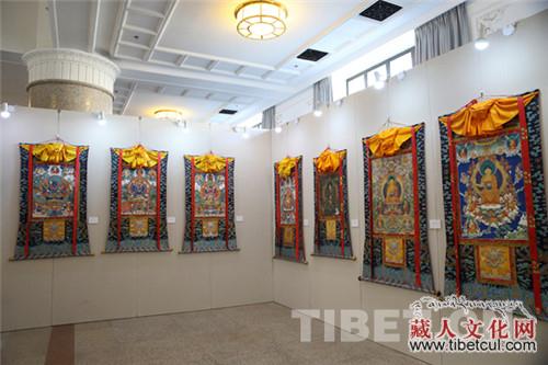 印巴尖措唐卡展在西藏拉萨民族文化宫举行
