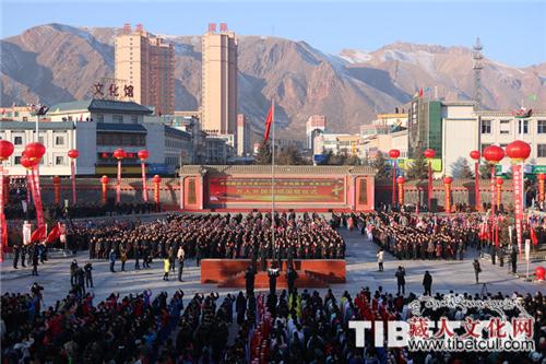 升国旗、唱国歌、跳锅庄，甘肃藏乡天祝迎新年