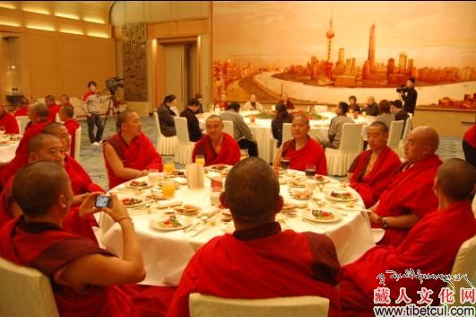 人民大会堂设宴表彰觉囊梵音古乐巡回展示团