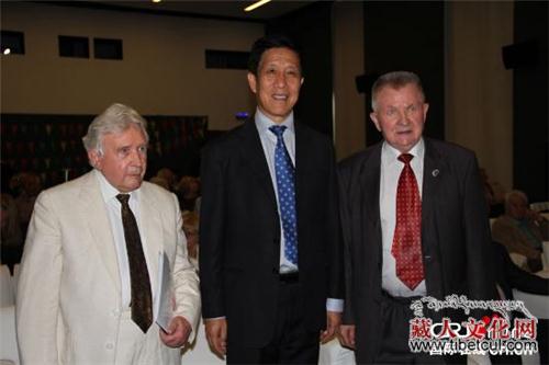 《唐卡-魅力西藏》画册发布会在波兰华沙举行