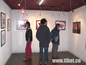 西藏青年画家格桑次仁画展在拉萨举办