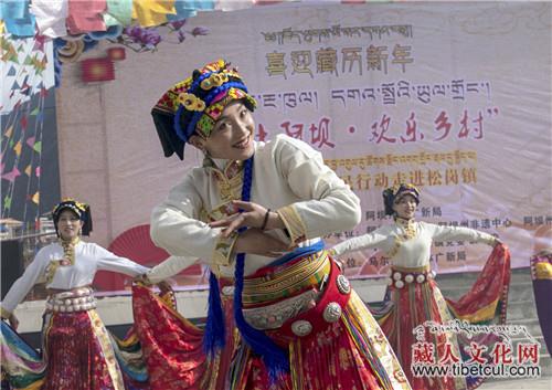 四川阿坝开展“净土阿坝·欢乐乡村”文化惠民活动