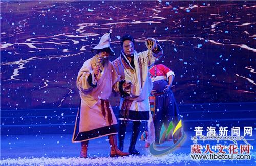 青海民族精品歌舞诗剧《多彩果洛》震撼上演