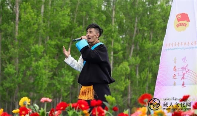 西藏林周县成功举办首届青年歌手大赛1.jpg