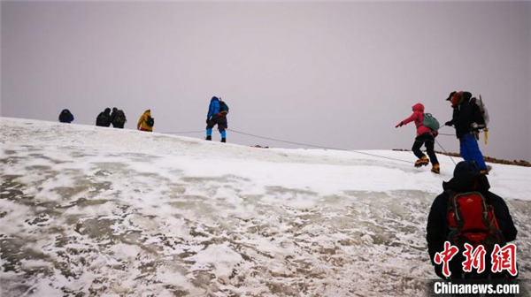 第十八届“第三极”中国西藏登山大会闭幕