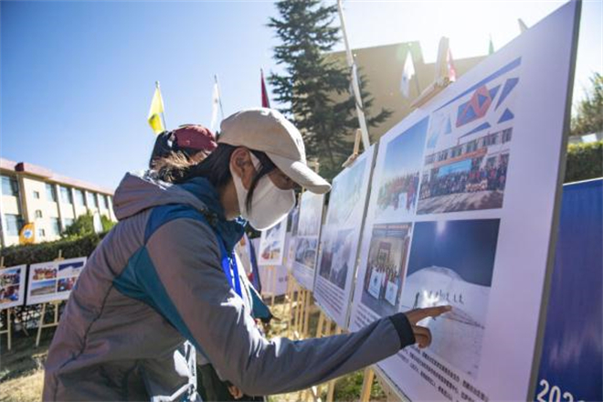 第十九届中国西藏登山大会在拉萨市开幕