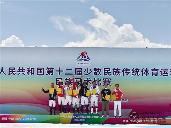西藏队斩获第十二届民运会民族赛马2000米冠军