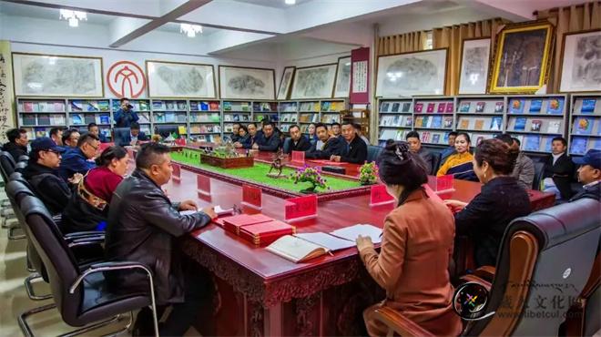 玉树藏族自治州称多县作家协会第二届会员代表大会召开1.jpg