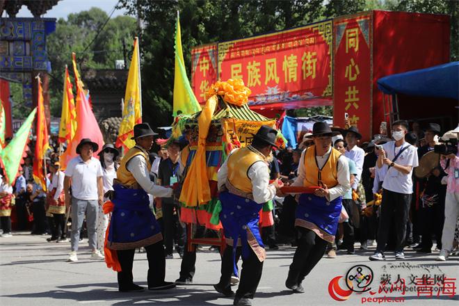 青海省贵德县：节会经济为县域发展添活力2.jpg