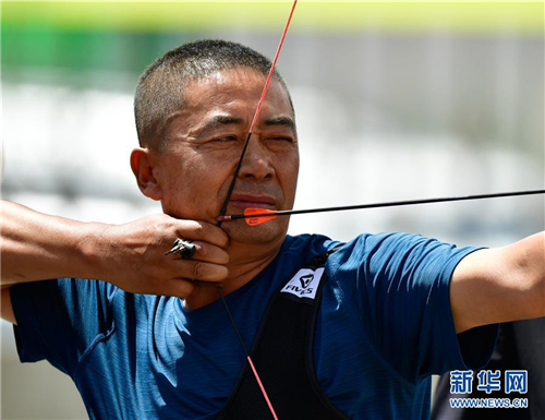 青海省尖扎县：“五彩神箭”射箭赛开赛4.jpg