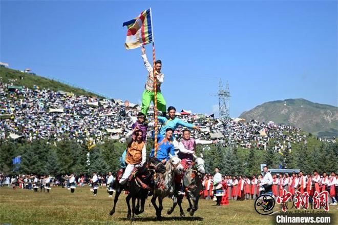 第22届九色甘南香巴拉旅游艺术节盛大开幕6.jpg