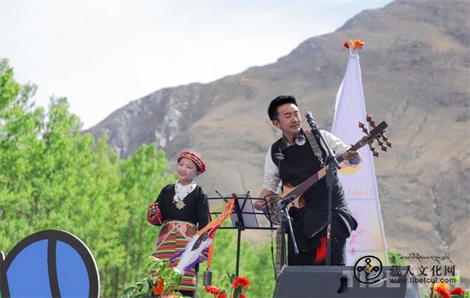 西藏林周县成功举办首届青年歌手大赛2.jpg