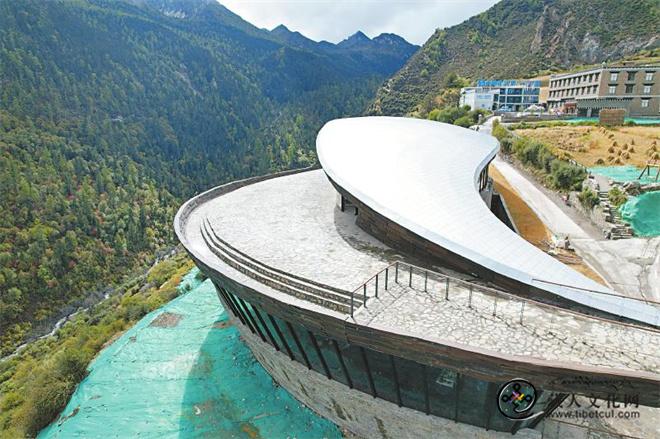 世界最高海拔文化博物馆——亚丁香巴拉文化博物馆建成开放1.jpg