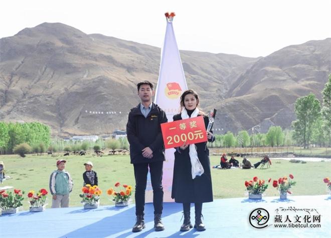 西藏林周县成功举办首届青年歌手大赛4.jpg