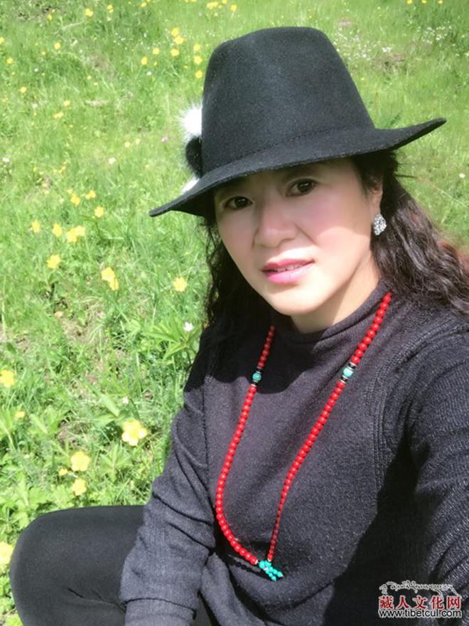 扎西措：野性的张扬和人性的内敛——读藏族女作家韩玲的散文集《康家地》